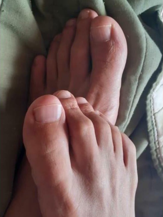 sancafeet's tweet photo. Dedos dos pés #pesmasculinos https://t.co/iGPahgdKd2