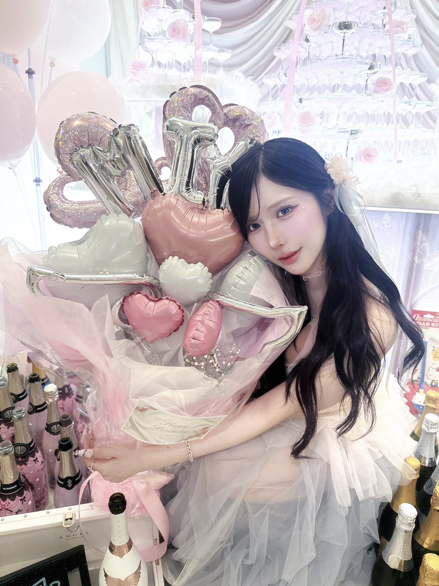 ner_8383's tweet photo. せいちゃんから貰ったバルーンブーケ💐˖ ࣪⊹ https://t.co/JAJL5tGaed