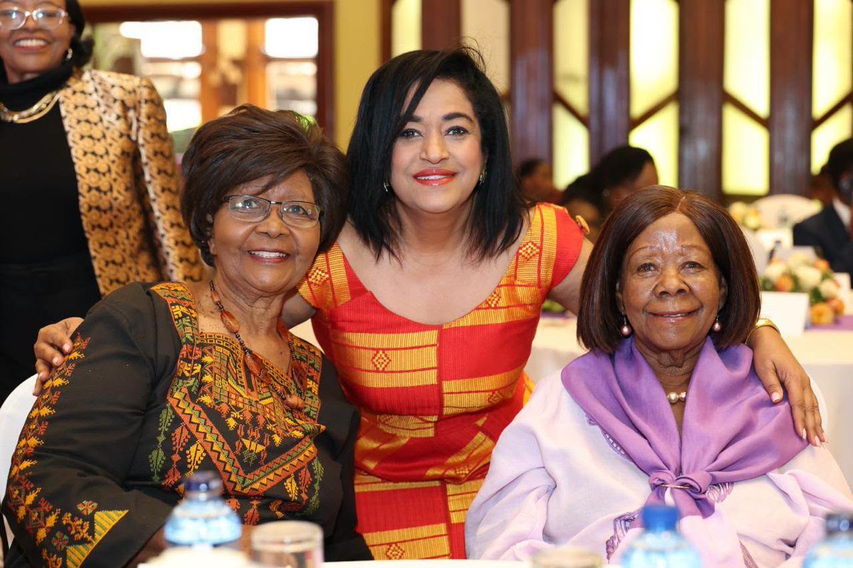 KenyaDigital_'s tweet photo. Nairobi Woman Rep @EstherPassaris joined @CJMarthaKoome  at the launch of Distinguished Women Leaders:Profiles in Courage and Service Leadership in Nation Building,a publication celebrating 69 Kenyan women whose leadership and service have contributed to the country's development https://t.co/54zCMRTqxn