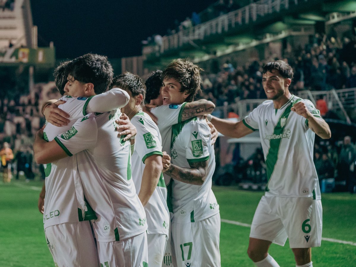 maticolombo_'s tweet photo. #Banfield 🇳🇬 Buen día, ya está programado el calendario de lo que se viene en todo agosto.

F4: #Belgrano (L).
🗓️ Lunes 10/8.
⌚19:00hs.

F5: #Racing (V).
🗓️ Viernes 14/8.
⌚ 20:30hs.

(Copa Argentina vs. #Midland - Martes 18/8).

F6: #Newells (V).
🗓️ Sábado 22/8.
⌚ 21:00hs.

F7: #River (L).
🗓️ Domingo 30/8.
⌚15.30hs.