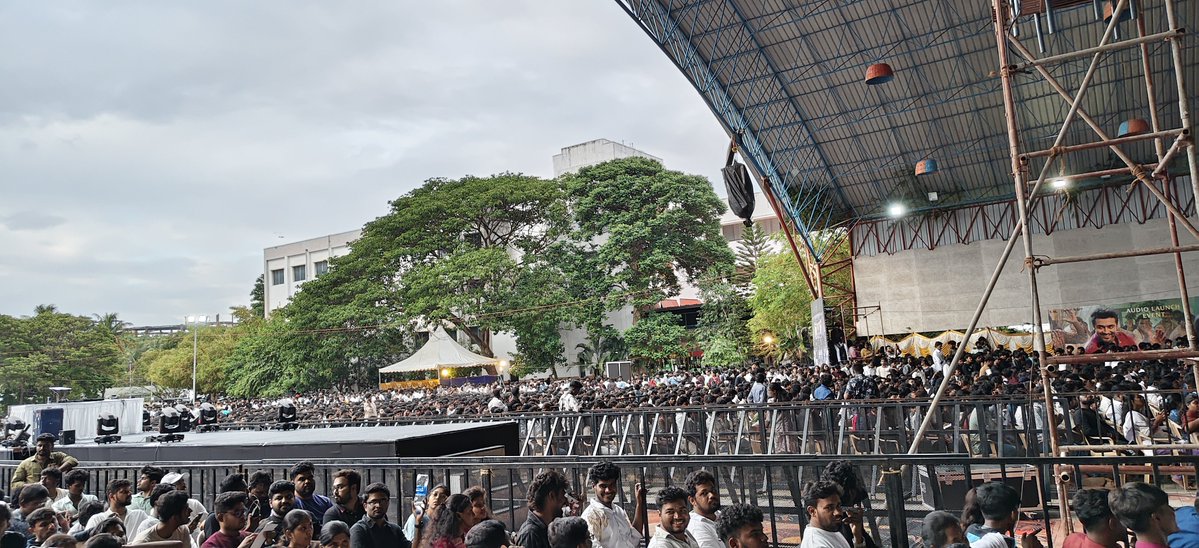 SitharaEnts's tweet photo. THE WAVE ❤️‍🔥❤️‍🔥❤️‍🔥

#VASAudioLaunch #VishwanathAndSons https://t.co/tuwHQveZGM