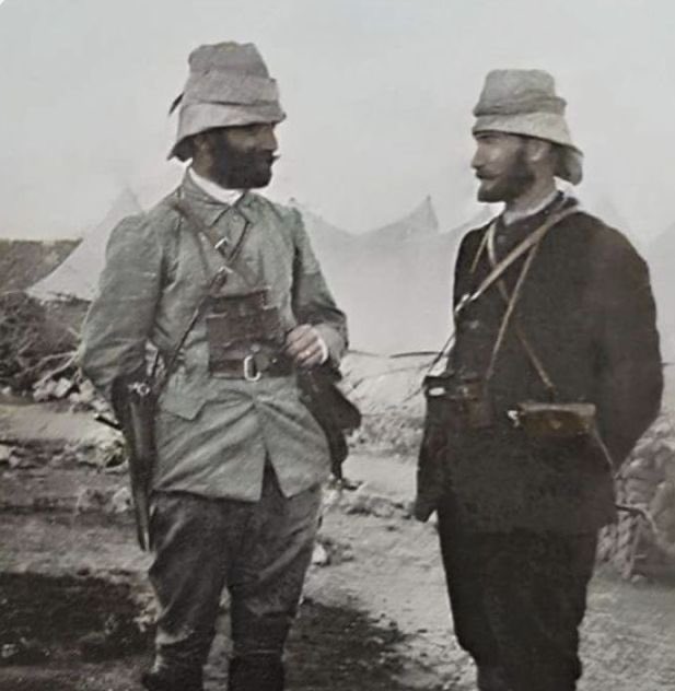 morkocmuharremm's tweet photo. Enver Paşa’nın Mustafa Kemal Paşa’ya yazdığı o meşhur mektubu;

“Trablusgarp'tan beri şahsi ahlakınızın hiç değişmediğini görüyorum. Diğer noksanlarınızı artık göze batacak kadar belli ettiniz... Bu nefy şeklindeki arzunuza ilelebet tahammül bize pek ağır ve sefilane gelir... Başta Türkiye olmak üzere kurtarmaya çalıştığımız İslam âlemi için, biz Anadolu'ya ne zaman gelmek icap ederse size danışmadan geliriz. İşte bu kadar!...”