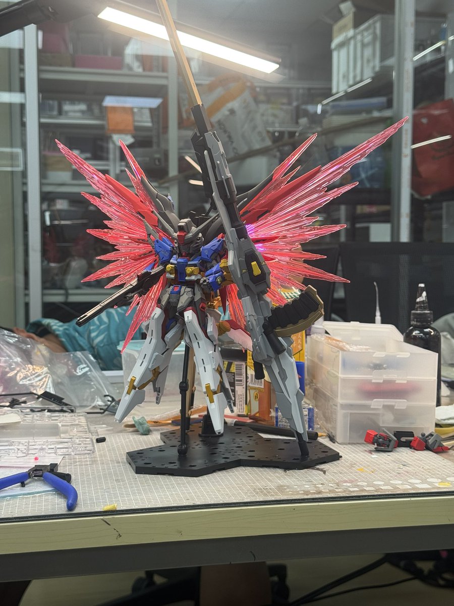 S_AlterKnight_K's tweet photo. MGSD DESTINY GUNDAM SPEC II &amp; ZEUS SILHOUETTEL
#SEEDFREEDOM https://t.co/lzqPXWTggU