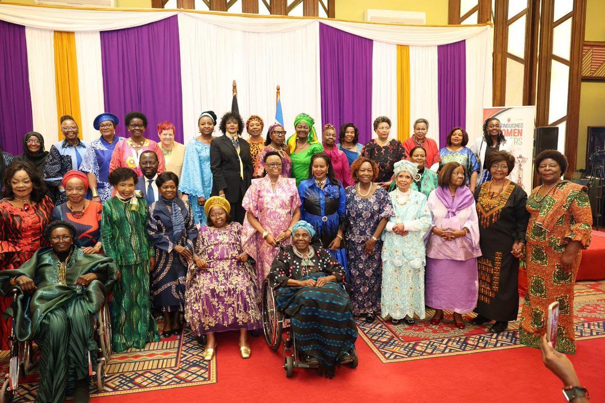 KenyaDigital_'s tweet photo. Nairobi Woman Rep @EstherPassaris joined @CJMarthaKoome  at the launch of Distinguished Women Leaders:Profiles in Courage and Service Leadership in Nation Building,a publication celebrating 69 Kenyan women whose leadership and service have contributed to the country's development https://t.co/54zCMRTqxn