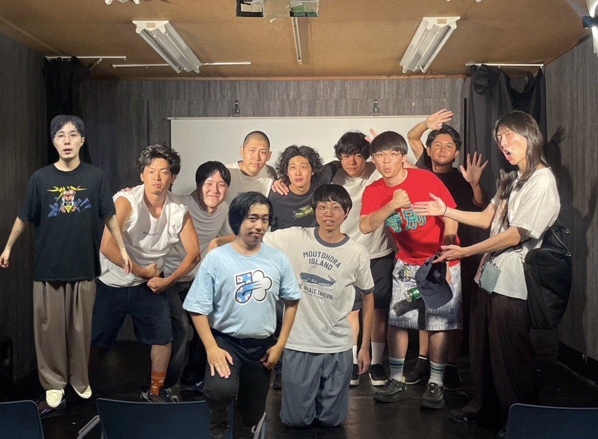 Kuzutetsu24's tweet photo. たかみね有難う御座いました。

集合写真に、合成で含まれました。 https://t.co/hB44SI2ztg
