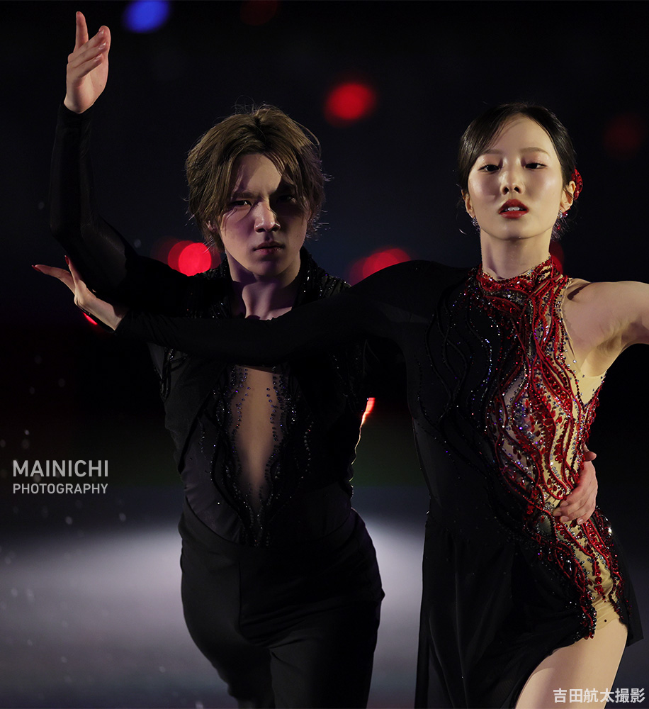 kotayoshidapic's tweet photo. 「Ice Brave A TURNING SEASON」愛知公演での撮影より。
前回より少し演目も変わり、アイスダンスも見ものでした。座長の宇野昌磨選手と本田真凜選手との初披露「ポエタ」、情熱的で重厚で、深みがあってなかなか良かったです。

写真特集｜https://t.co/1MucTDEf1Q https://t.co/9OGzLsfQJy
