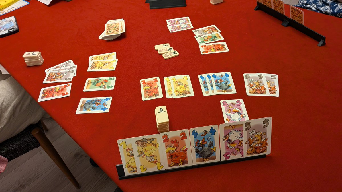 s9732's tweet photo. 2026/08/02に遊んだゲーム
💼Papyria/4p
💼ブルゴーニュの城SE/4p/初
・ヘックメックカードゲーム/3p/初

①皆じっくり進行で556点。4人戦でもプレイ感変わらず楽しい。これまで4戦全勝！
②SEでは初プレイ。当然面白いし凄く映えるけどプレイアビリティは最悪ww
③適度に悩ましくて面白かった！ https://t.co/4ShUDgdxrB