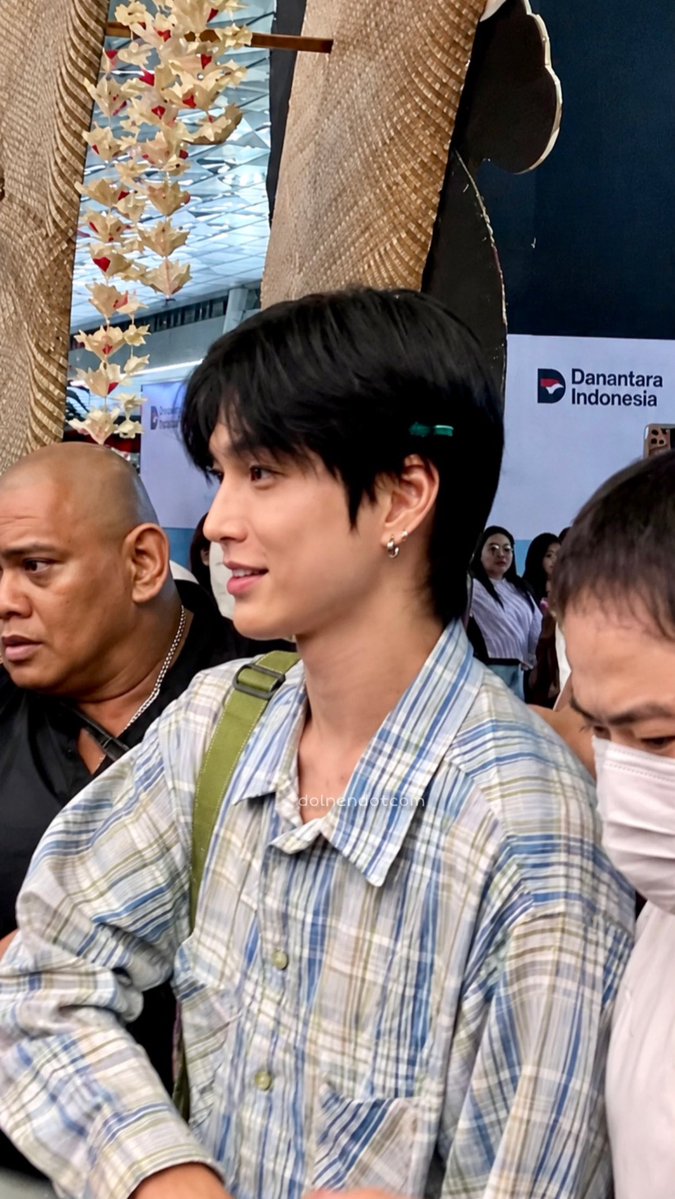 dolnendotcom's tweet photo. ELU LAH LELAKI MANTEP BNGT ITU 😭😭 safe flight xnghan 🫶🏻 https://t.co/JD4BWSOKhb