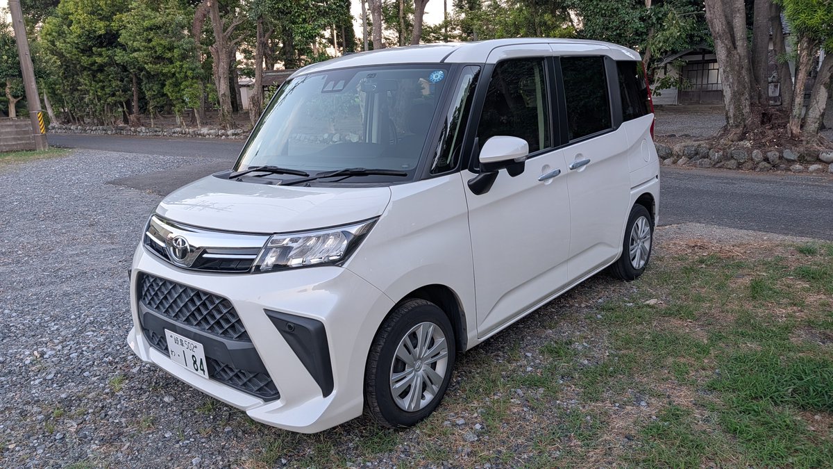 morikawa2040's tweet photo. 理不尽な鹿アタックを食らって早1週間

代理車トヨタ・ルーミーにも
慣れてきて、
楽な車なんですが、

やはり何かが違う

早くアテンザに戻ってきてほしいですね

#動物アタック
#鹿アタック
#アテンザ
#ルーミー https://t.co/6lmqJqiibw