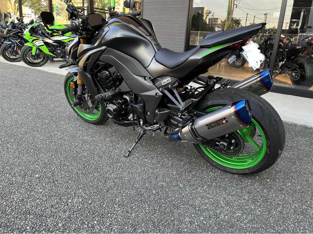 mijato373's tweet photo. 憧れの２本出し！！
流石にカッコいい😎
#Z1100 #BEET https://t.co/49h2gSwDVV