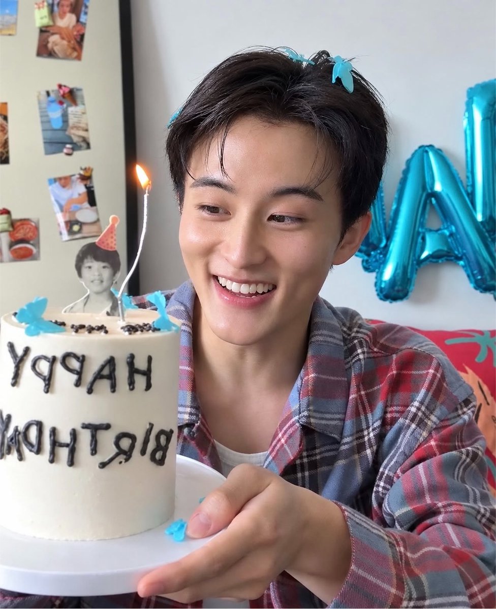 nct127mark802's tweet photo. 축하해요🎂💕　
빨리 만나고 싶어요.

#오랜내여름민형아생일축하해
#AlwayswithMarkLee https://t.co/FMWYawq54i