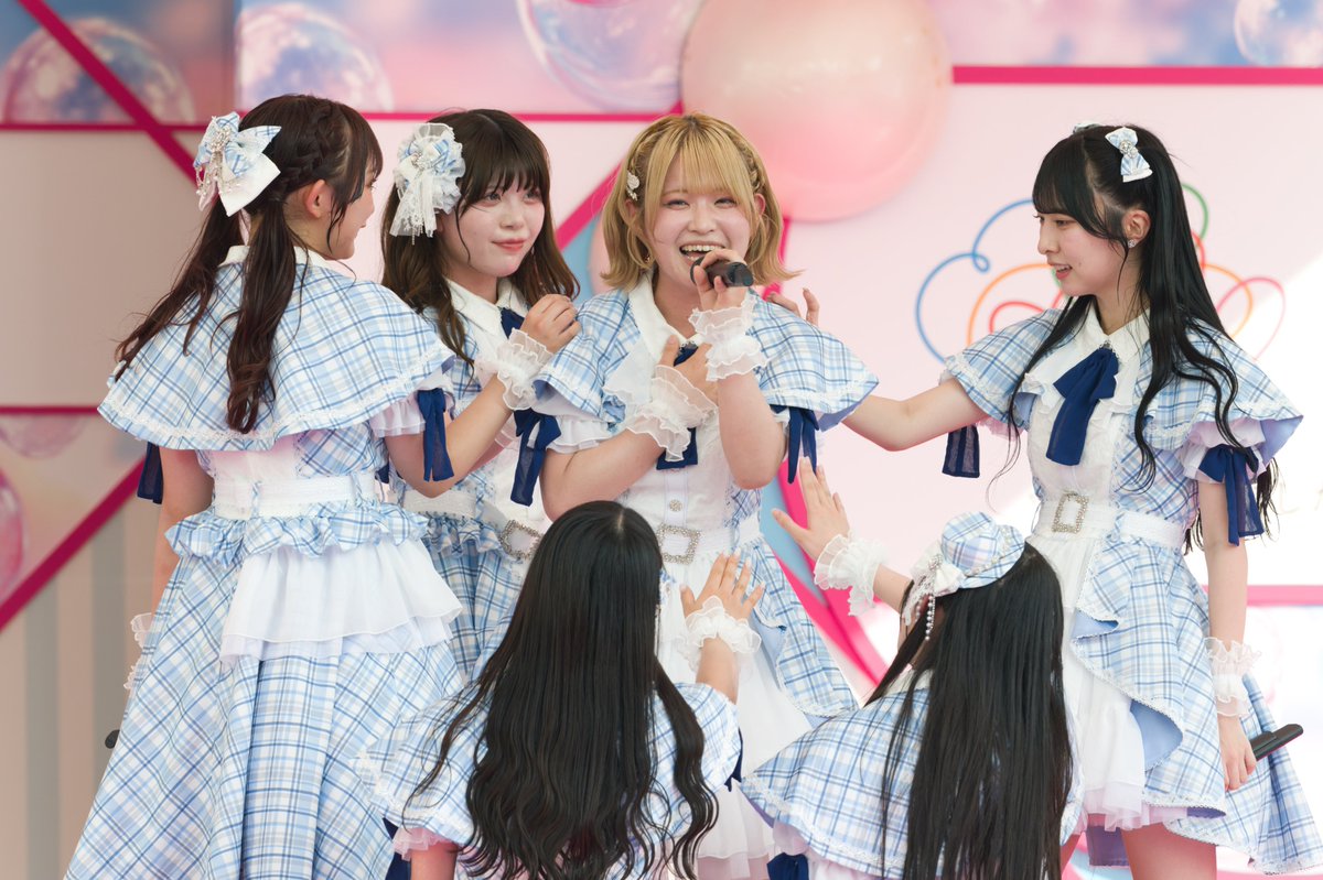 tokyoidolnet's tweet photo. 2日目SMILE GARDENのハルニシオン！暑さがピークになる中、大勢のファンと一緒に最高のパフォーマンスをしていました！メンバーもとても楽しそうな表情だったのが印象的でした。

#TIF2026 https://t.co/aqVrIwZFsW