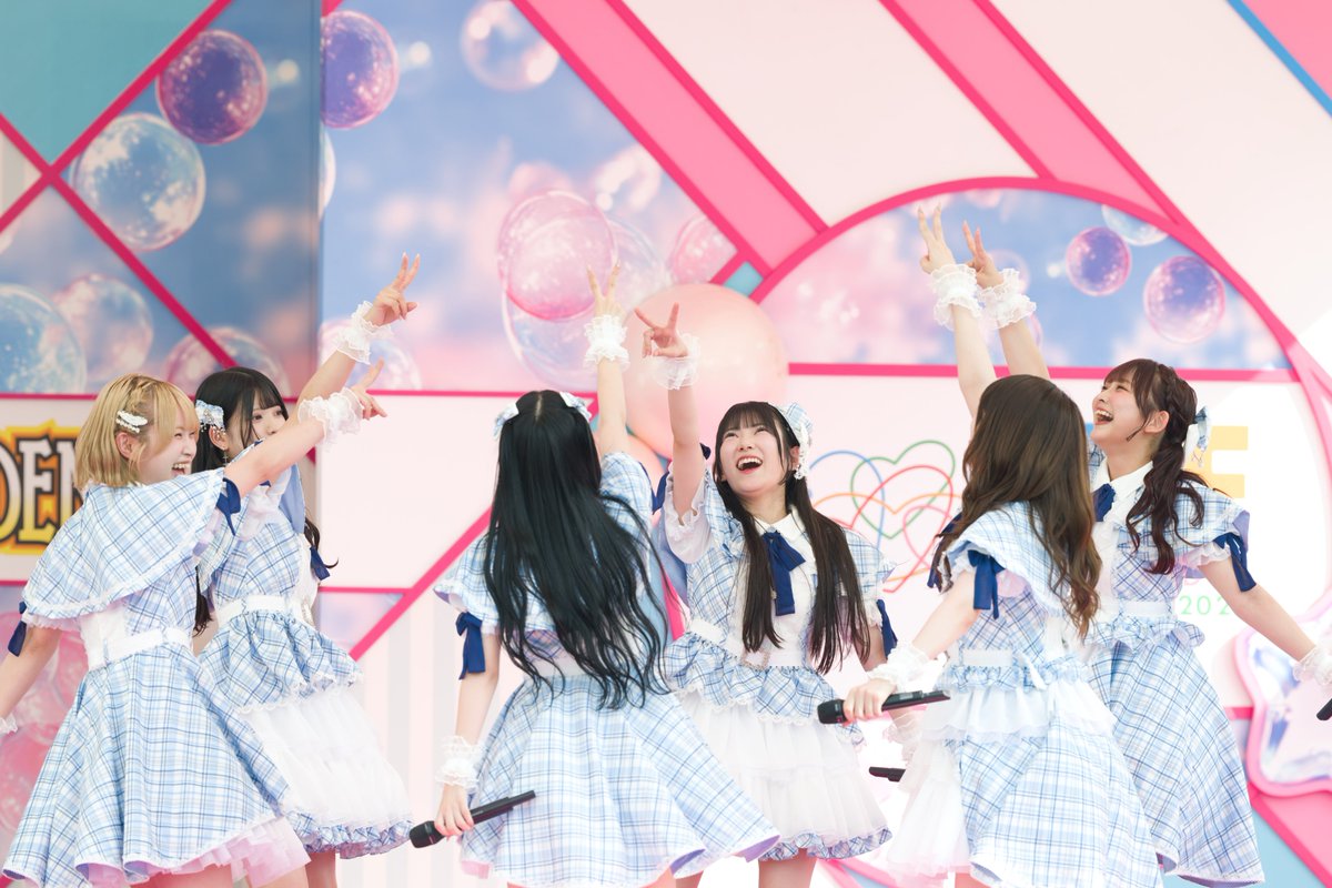 tokyoidolnet's tweet photo. 2日目SMILE GARDENのハルニシオン！暑さがピークになる中、大勢のファンと一緒に最高のパフォーマンスをしていました！メンバーもとても楽しそうな表情だったのが印象的でした。

#TIF2026 https://t.co/aqVrIwZFsW