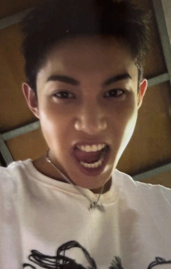 kryully's tweet photo. #LimaRyulBU for September boy🖤

Day 2: Apa top 3 selca ryul favorite kamu??
3 mahadahsyat ini berasa banget brondongnya gak kuat gua!!!!!

izin tag my moots: @u_uryul @ryuldahsyat https://t.co/L2gQM2Pp2L