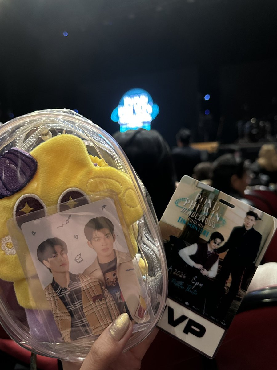 ____AiLi's tweet photo. My #PondPhuwinRendezvousInPH (#PondPhuwinRendezvousInManila) Experience 
thank you @EverBilenaPH 😭🥰

@ppnaravit @phuwintang https://t.co/e9KJvKM3AA