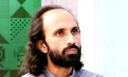 SabeeKazmi786's tweet photo. یزید کے زندان میں ایک شاعربھی اس وقت حق سچ پر ڈٹا ہے
احمد فرہاد شاعر کو اغوا ہوئے آج 19 دن ہوچکے ہیں۔ https://t.co/w0OkFl8ADt