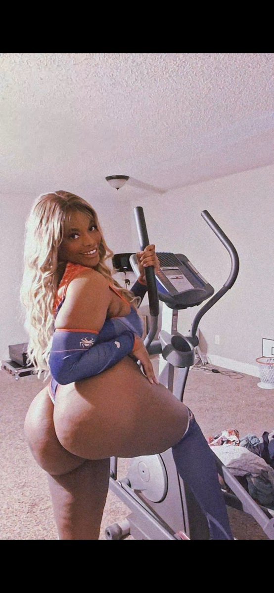 havefunwitkiaa's tweet photo. Ive just been obsessed with myself all month.. def some of my favs 😊 https://t.co/oMjJiwUZ6r