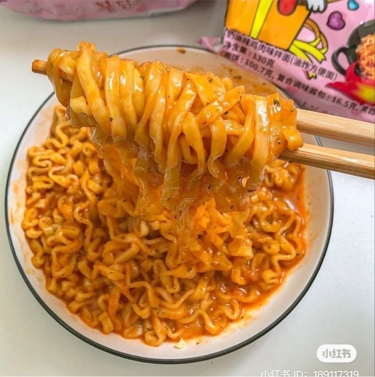 dittomeows's tweet photo. how pinterest views you 𐔌՞ ܸ.ˬ.ܸ՞𐦯

clothing style 𐙚
hairstyle 𐙚
sweet food 𐙚
salty food 𐙚 https://t.co/rMeZT85V2j
