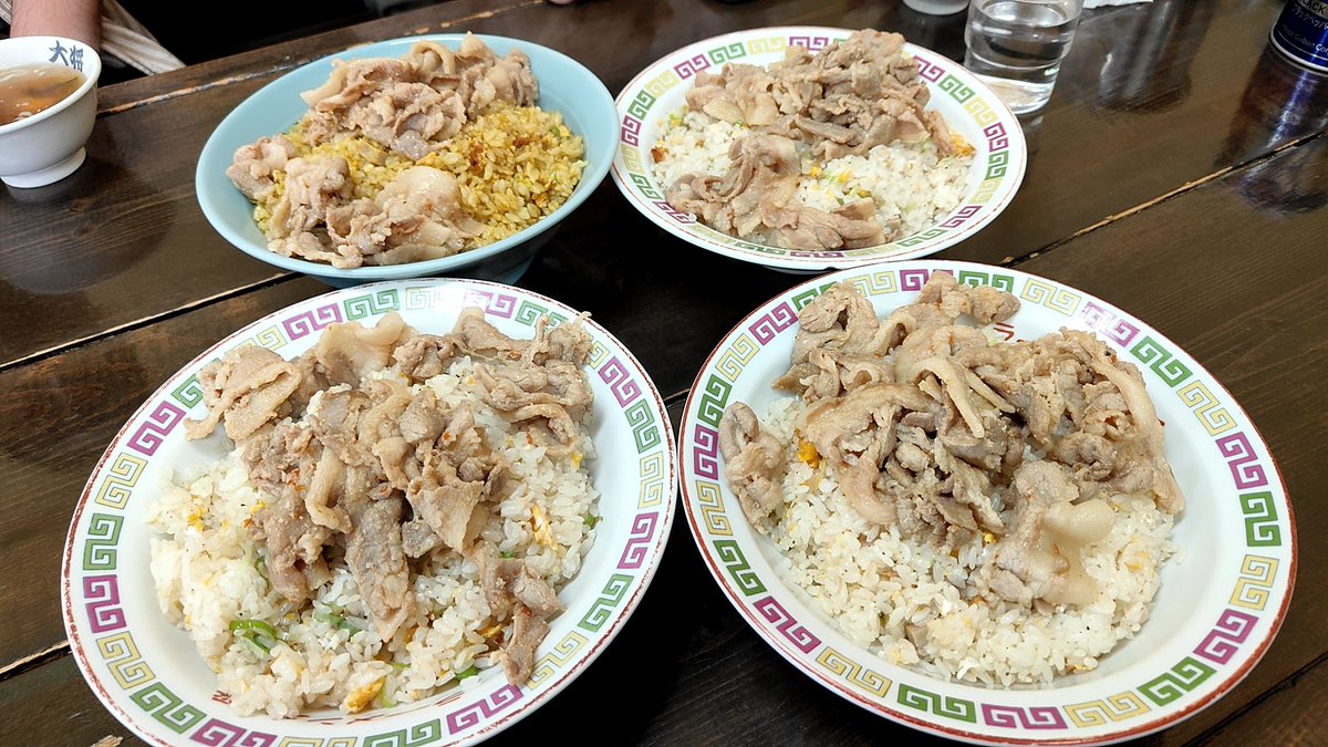 223abcdefg's tweet photo. @upoowhite コレね
一個カレー大盛の男がいるけど https://t.co/znRyutFDdV