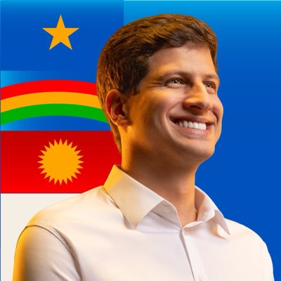JoaoCampos's tweet photo. Novo momento, nova foto. Agora oficialmente candidato a GOVERNADOR DE PERNAMBUCO! ✊💛❤️ https://t.co/aYVSi6B2N2