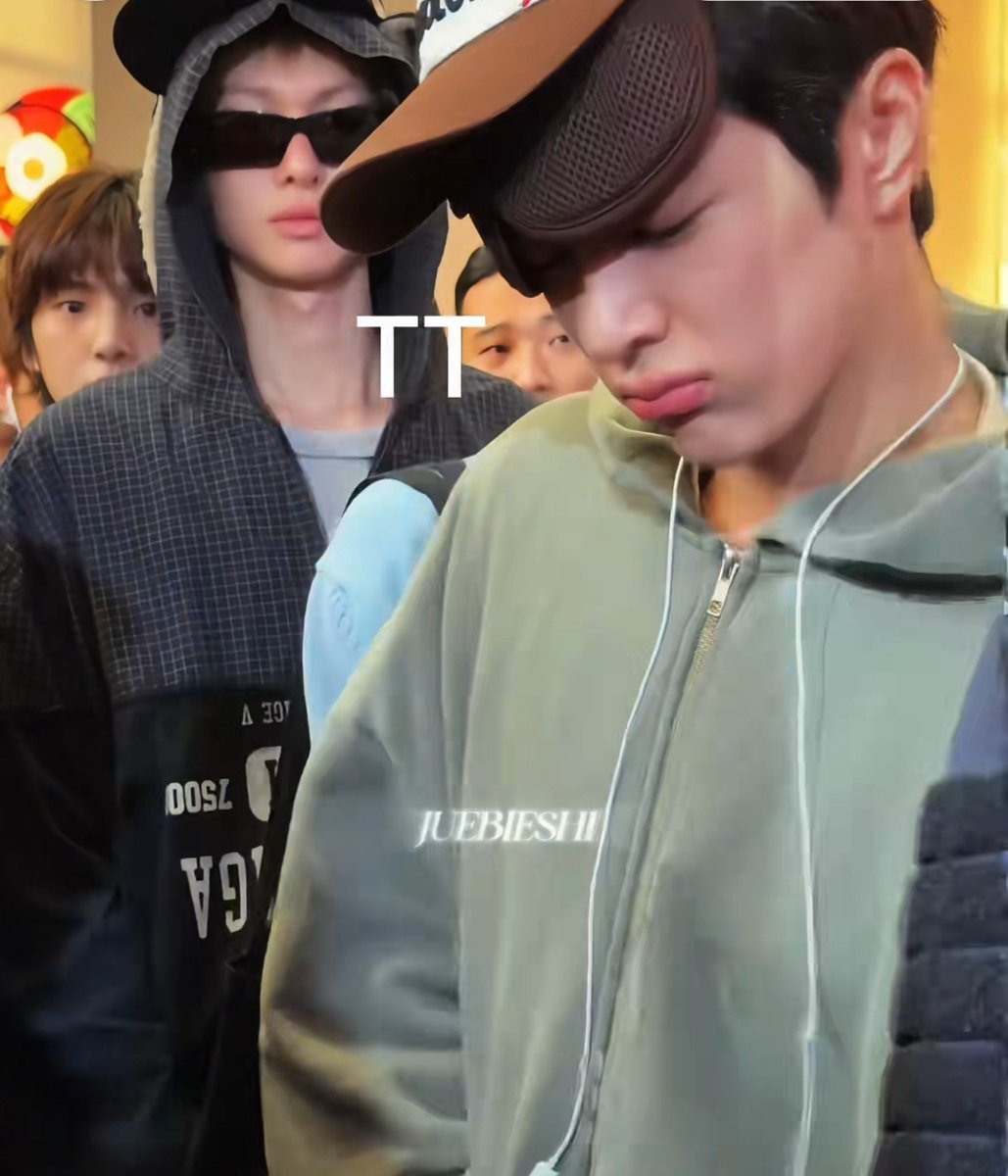 anceonh_'s tweet photo. 히웅고노ㅜㅜ♡
입술 한가득이야ㅜㅜ https://t.co/boJFEaTK8k