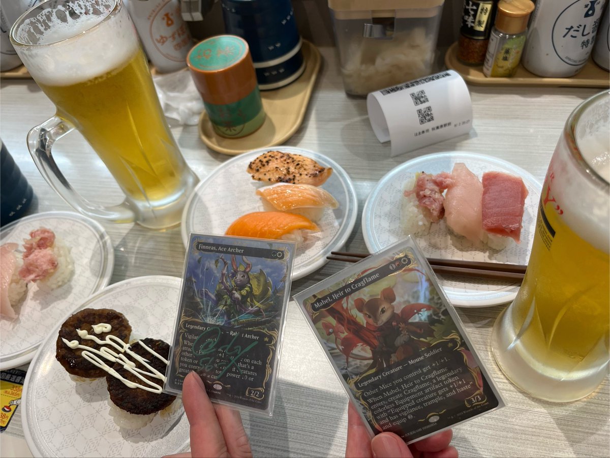 KenkyoRook's tweet photo. マジック大戦祭、戦績は10戦5勝で何ともな結果だったけど一緒に参戦したマドクセが快勝だったので打ち上げに寿司を奢ってもらえた。
神過ぎる https://t.co/lRLaTN4p9u