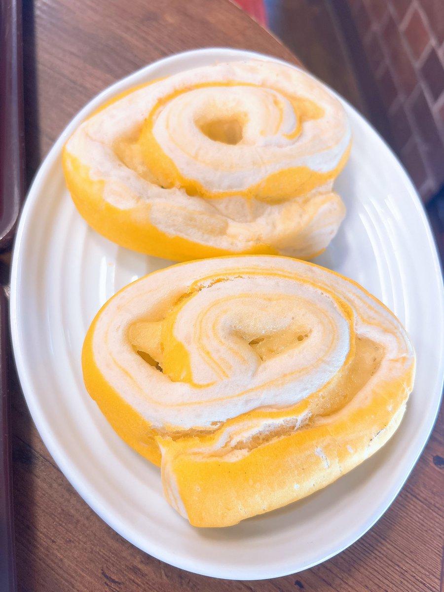 a239_n_'s tweet photo. パン屋さんのご飯🥯 https://t.co/AiYcfKatO3