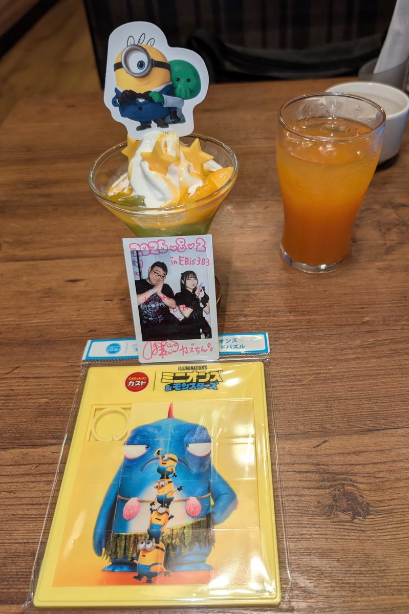 Is_kazuchan's tweet photo. 8/2(日)  @ EBiS303
「TOKYO GIRLS GIRLS extra!!」
リンカネ今日のライブは20分で5曲セトリで最高に楽しめた♪

そして晩ごはんはガストでビーフ100%ハンバーグ🍴
デザートはミニオンズコラボのミニサンデー🍨
過去ライブで撮ったまみぷ〜ミニオンズ衣装チェキの思い出写メw
#まみぷ〜に飯テロタイ厶 https://t.co/HmLw5UXQul