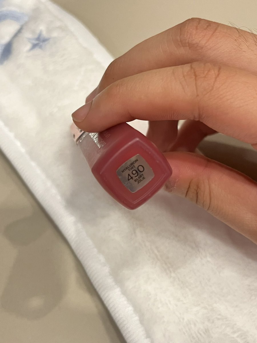 poppipee's tweet photo. ลิปรุ่นใหม่L’orea สีเบอร์ 490 
ส่งต่อ 190฿ แค่เทสสี สีสวยมากกกก มารับน้องที ขอดูเพิ่มเติมได้ค่า
#ส่งต่อ #ส่งต่อลิป #ส่งต่อลิปLorea #ส่งต่อสกินแคร์ #ส่งต่อเสื้อผ้า #ส่งต่อของใช้ #โล๊ะตู้ #โล๊ะ https://t.co/zA8Q8fRHY7