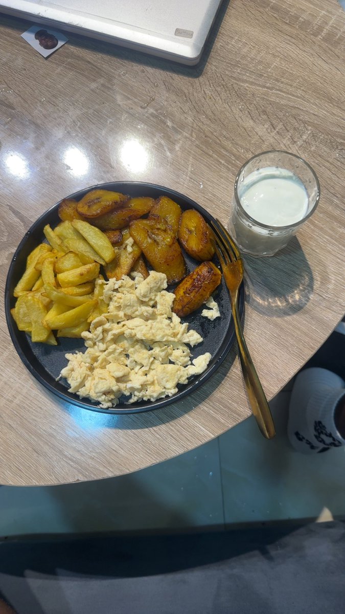 NapoleonSamuel9's tweet photo. Happy Diet Month 💪🍓 https://t.co/SPAtOPNAyI