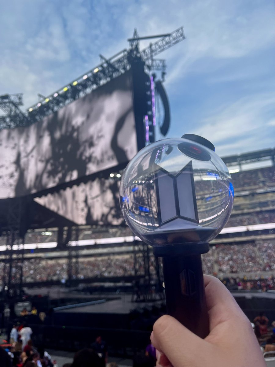 rapmunstar's tweet photo. Just wanted to show off the best view I’ve had for a BTS concert. MetLife Day 1, you’ll be remembered forever 😭 https://t.co/TNjQREOohM