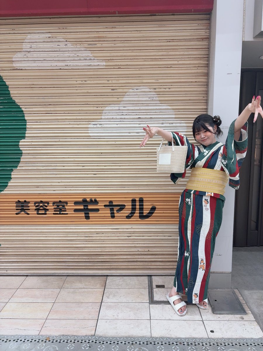 zct9d4's tweet photo. 暗いところ盛れなくて
お祭り感ないけど😂💦
やっぱり夏大好き🌼💖 https://t.co/rFd9GfzRdT