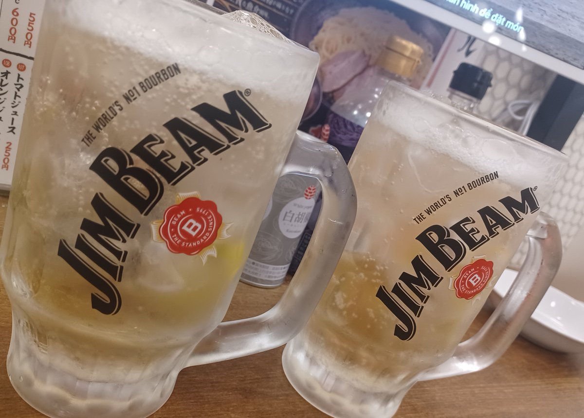 ussui_cocoagame's tweet photo. とっても楽しいライブでした🥲︎ 
コールあるライブいいなぁ〜🐤 
帰りにユニットメンバーとお酒🥃飲んできた🫶 https://t.co/btECQc9A4J