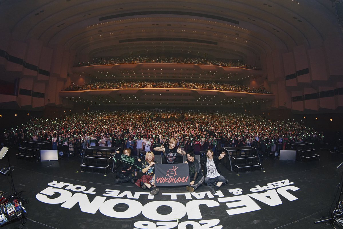 bornfreeonekiss's tweet photo. 22公演！お疲れ様でした
楽しみにしながらも少し不安でもあった
初ZEPPツアーでした
最後までついて来てくれた皆んな本当にありがとう！
そしてJJ bandも頑張ったね✨
最高の想い出をありがとう💚⭐️✨🔥 https://t.co/f5ZNSAtOIY