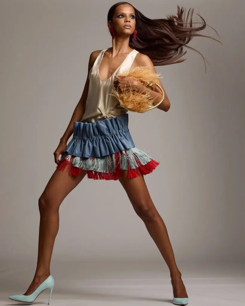 jacquemusx's tweet photo. Natalia Montero for the very first cover of Harper’s Bazaar Colombia 🇨🇴💛 https://t.co/AB1jClACQe