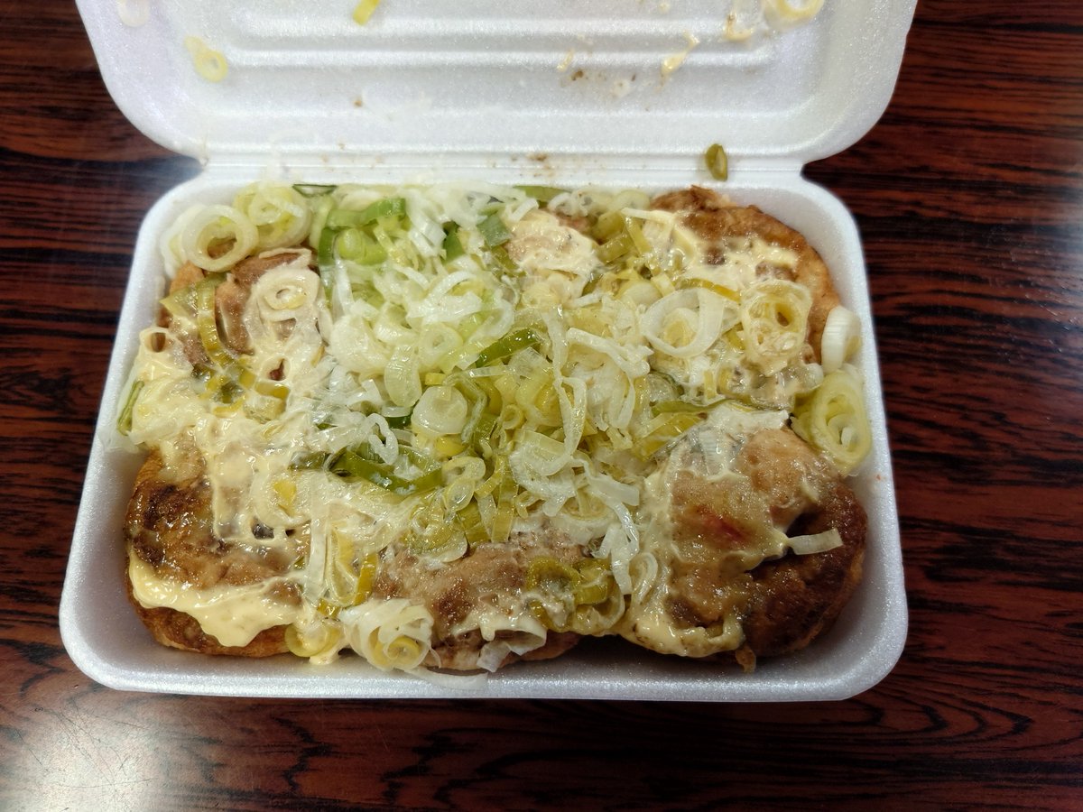 ka2giri's tweet photo. 昨日の話💭
駅に用事のついでにたこっちょさんへ🐙
店主さんのひらめきメニューご購入💰🪙

#たこっちょ
#久々にいつもの場所で購入
#私は好み
#出来立ての状態で食べると尚良し
#試作品採用でお願いします https://t.co/5O8TXmG8QO