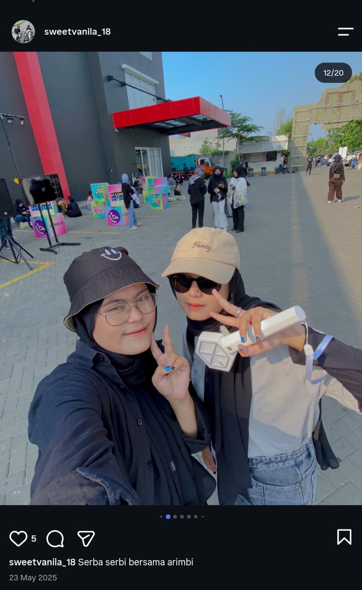 snowbii tweet media