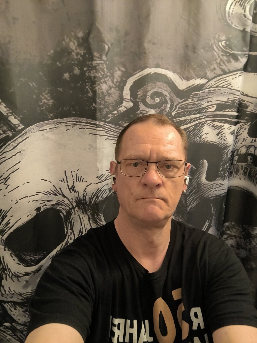 Connen74Maik's tweet photo. Ich wünsche euch allen einen schönen Sonntag 🙃🫣 https://t.co/ctCAK5vVcx