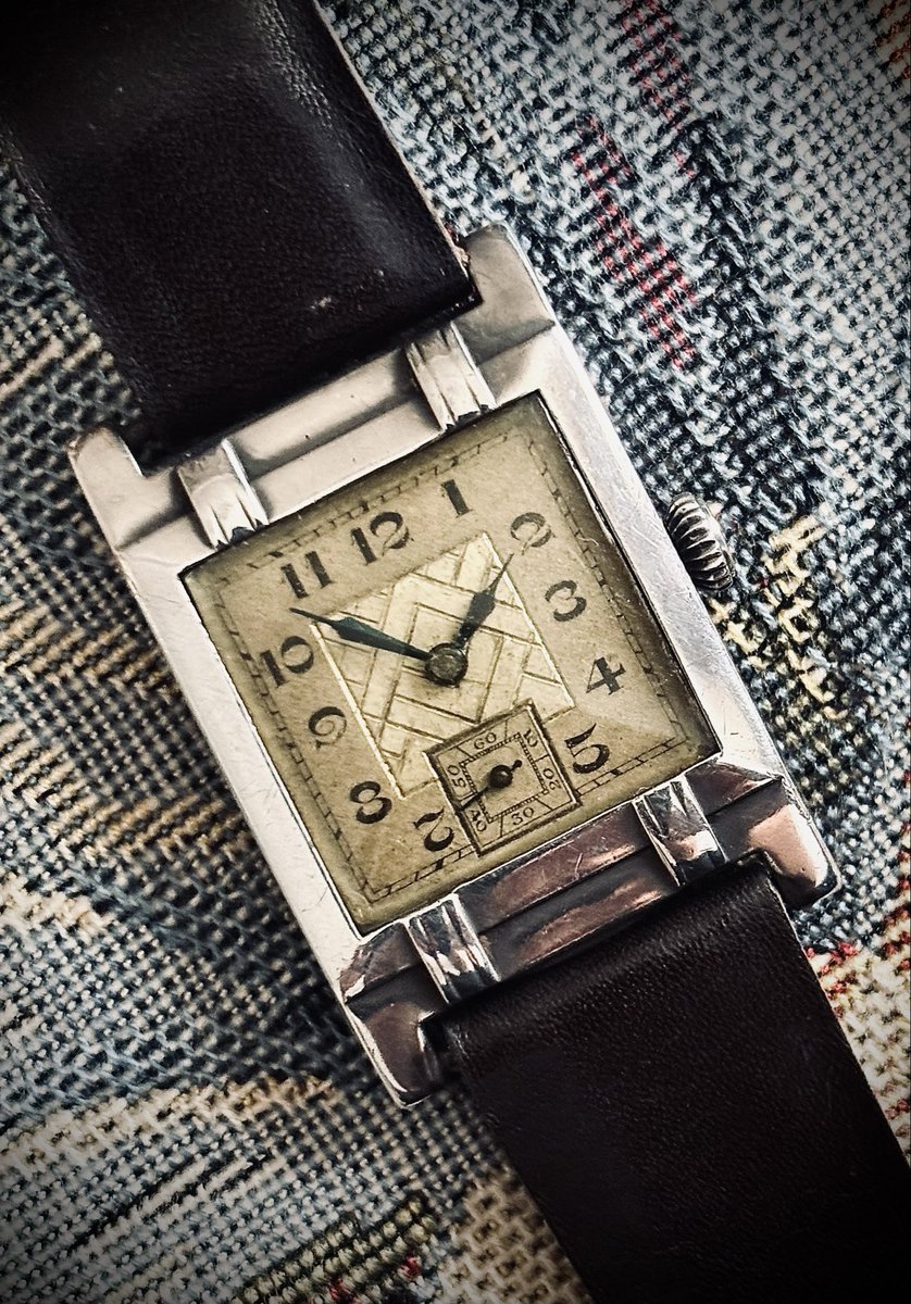 relovepreloved's tweet photo. Deco Design🩶 #relove #rewear https://t.co/wrKgU0dNwT