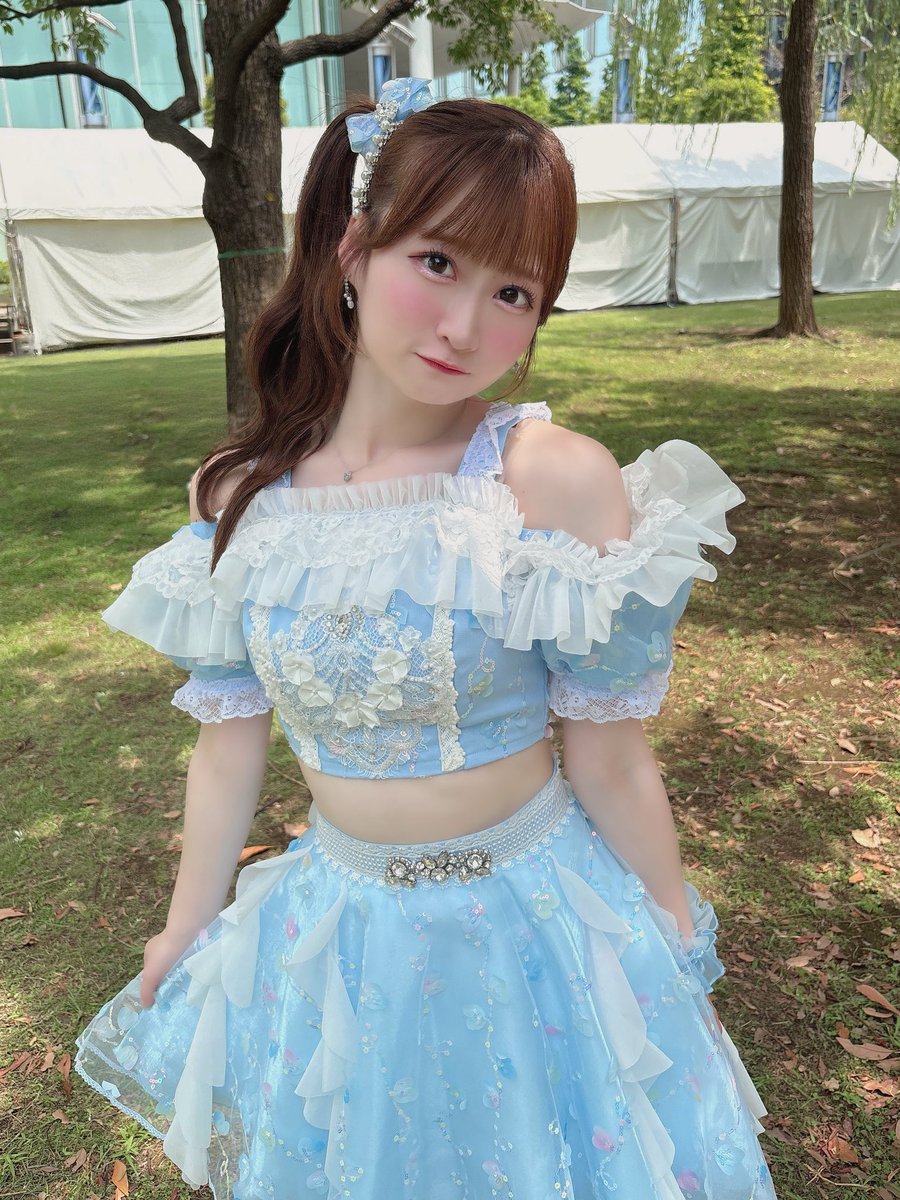 PtA_kokone's tweet photo. ぴるあぽの黄色、、

TIFで楽しくなりすぎてほぼ目なくなるくらいニッコニコでライブして、煽りまくって
灼熱でライブした後に大喜利してアイドルらしからぬ発言して
マリノスのこと語りまくってたらしい❕

見つけてほしいな💛💛💛 https://t.co/UdJEm9Z8qA