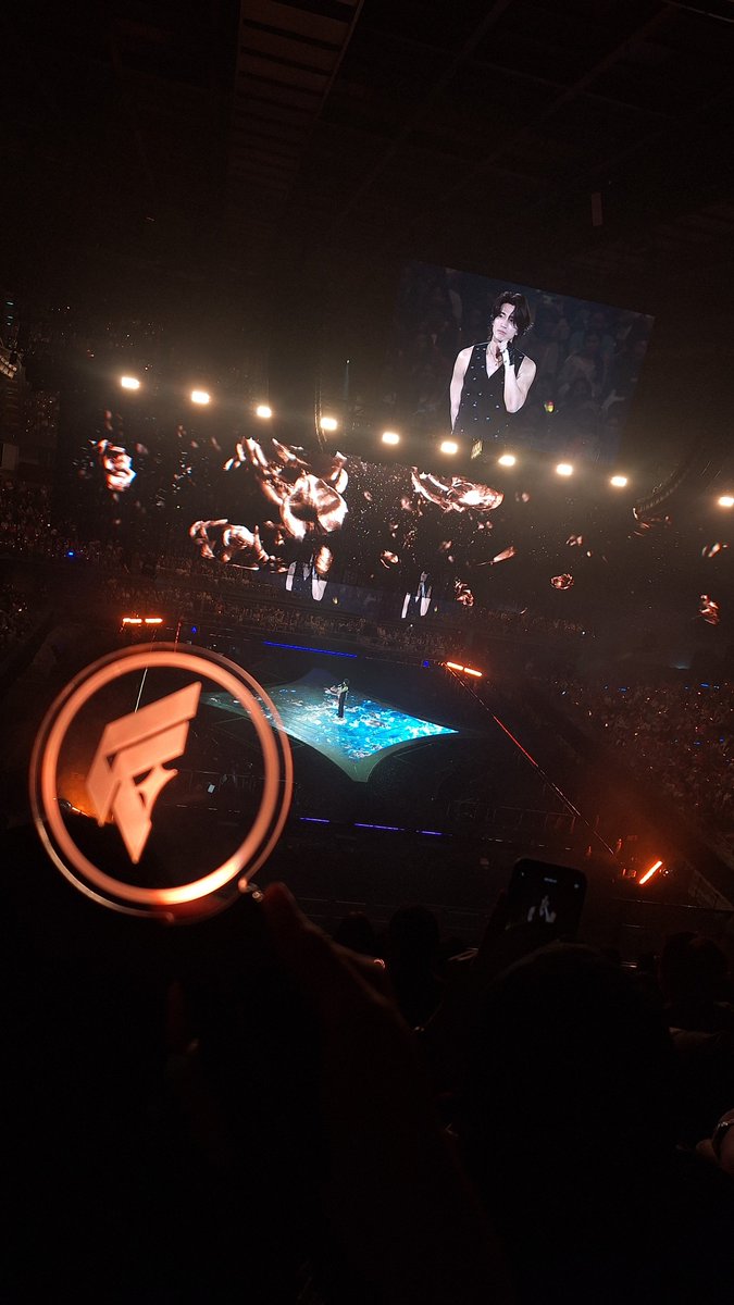 StarShottt's tweet photo. I am standing here among the crowd. #FFOREVER #F4 #F42026 in Thailand https://t.co/D7PLy1kH47