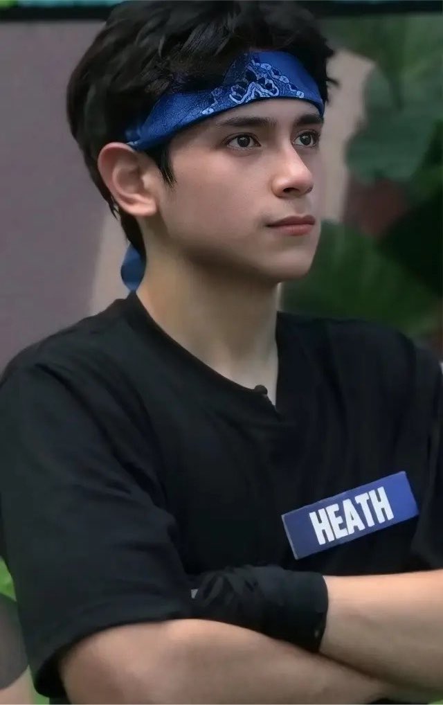 rosiieee27's tweet photo. IMAGINE MOY AS NARUTO
#HMJConcertIsComing https://t.co/PYTKtNFBFc
