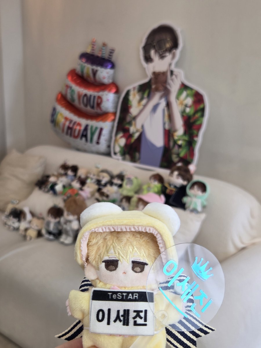 romene00's tweet photo. 바쁜 와중에 함께 해준 극성팬과 함께 ❤️ https://t.co/xpqFle9hdk
