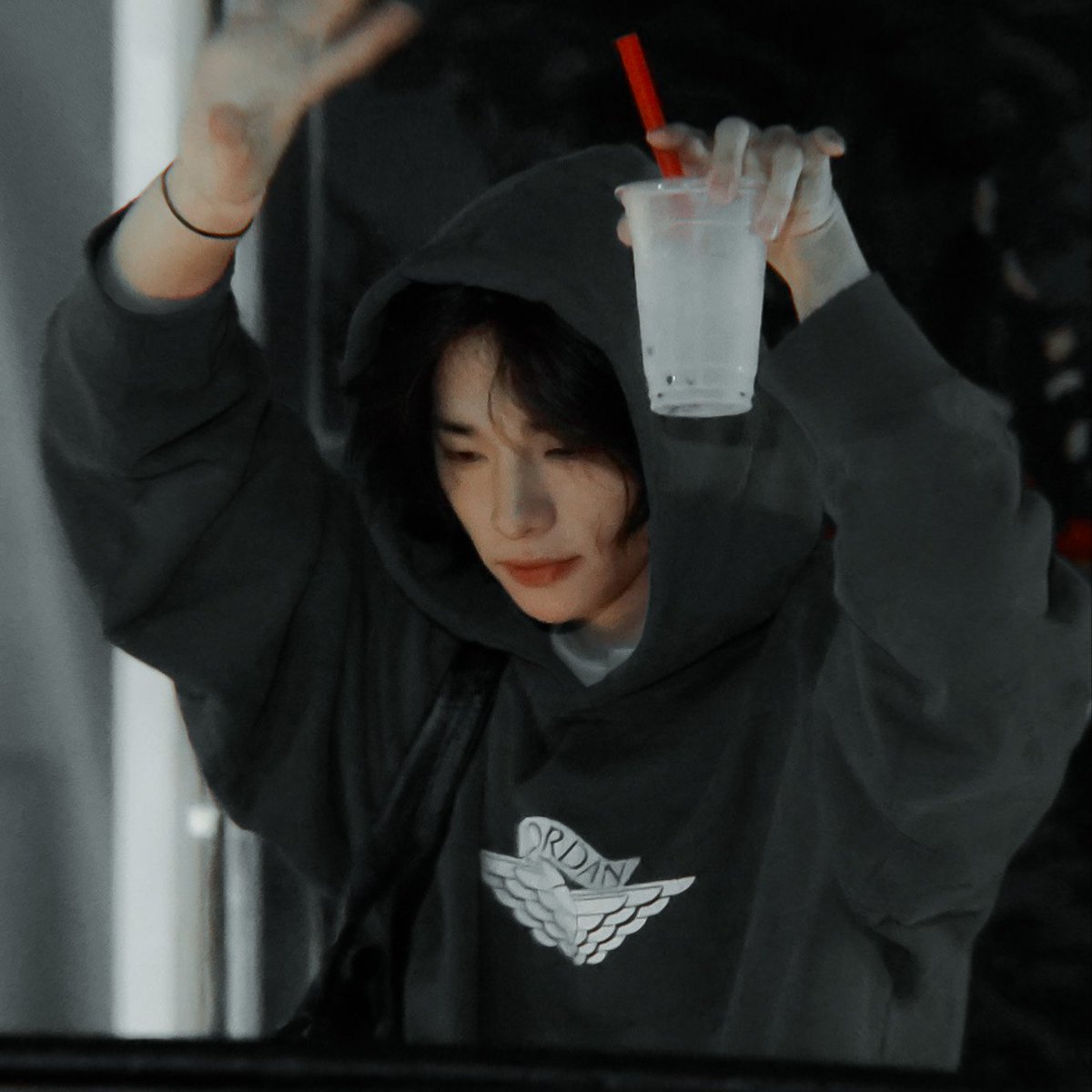 visccrra's tweet photo. ㅤ
hey!  
my  name's  silva,  and  i'm  looking  for  more  people  to  talk  to  and  interact  with,  even  if  it's  just  on  the  tl!  i'm  open  to  pre — established  relationships / plots,  too!

leave  a  ♡  for  a  dm  and  ↻  to  be  mutuals!
ㅤ https://t.co/UjcuJwykfl