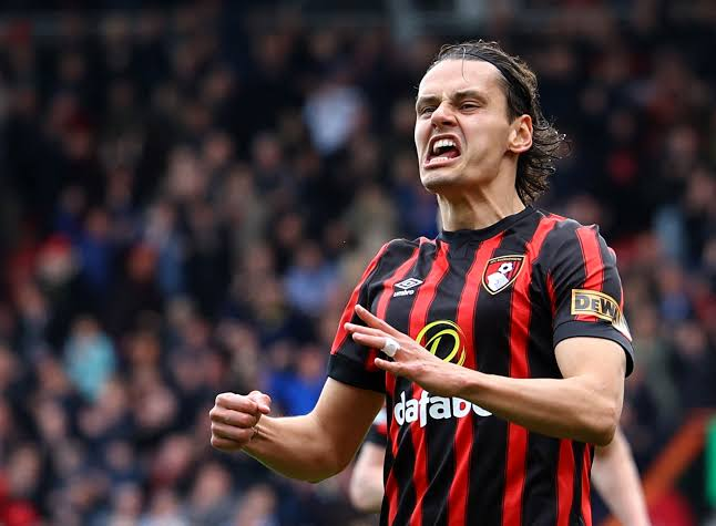 Premiermoves's tweet photo. Spanish teams are interested in Enes Ünal 🇹🇷, with Sevilla, Getafe and Alavés expressing their interest. [@marca ] #AFCB https://t.co/Jq5LoGk63e