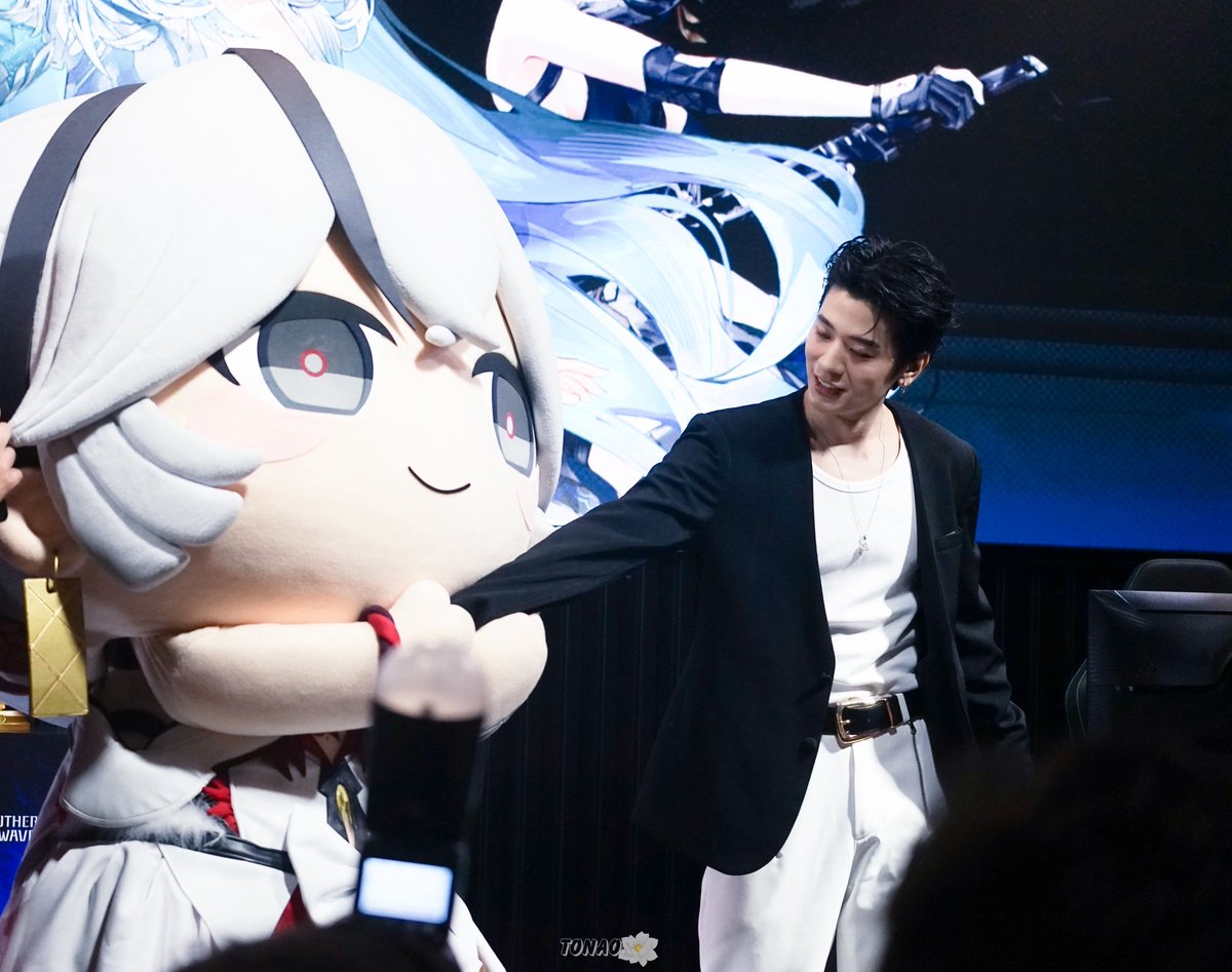 tonaorchibi's tweet photo. ยัยคามิเลยชีน่ารักมากนะ ชีออเซาะ ชีชอบคนหล่อ 

SVRN WUWA GAME TALK 
#HOLOGRAPHICOVERDRIVE2026xSVRN 
#AISeSportsxWuWa 
#SVRN #SOVEREIGN https://t.co/hk4ycOWrm0
