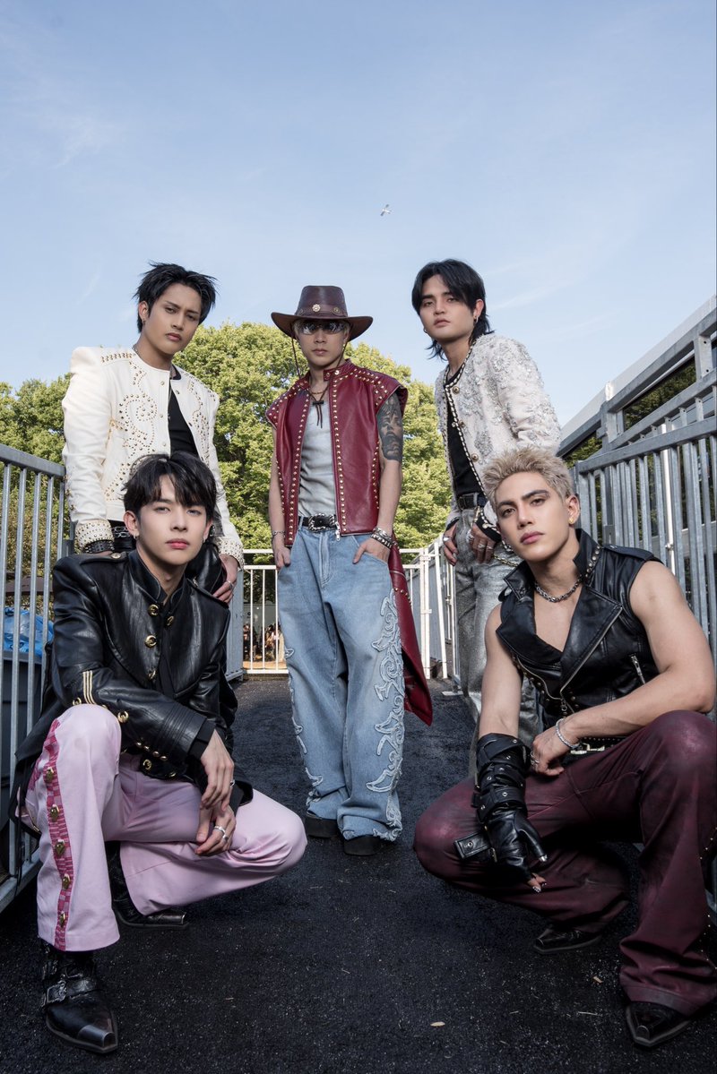 karinakatorogi's tweet photo. My friends and family keep tagging me all over social media 😆
“Uy, K, your boys are everywhere… they sound so good! Are they even singing live?” (Well, duh. 🤭 It’s the reason I became an A’tin!)
I don’t hard-sell. I just drop them one song I know fits their taste. And then I let the them go down the rabbit hole. I have been inundated with questions later on… “what’s KAPS?” “Who is Felip?” “What does MAHALIMA mean?” I think I have a copy+paste response already made for all of these because every major ganaps, I accidentally pull one or two bystanders to the Zone!!! 😁 And they all came from different backgrounds and varying music tastes! 
And then it hits me all over again… just how diverse their music actually is. 😆
Lumang tao na ako, pero I still surprise myself sometimes.
See… if you’re a real music lover, you already know they’re legit.
No manufactured hype. No forced support. No blind following.
Just pure, unadulterated music.
And that is exactly what #SB19 is.
They are FILIPINO POP MUSIC.

#SB19atLolllapalooza @SB19Official #SB19
