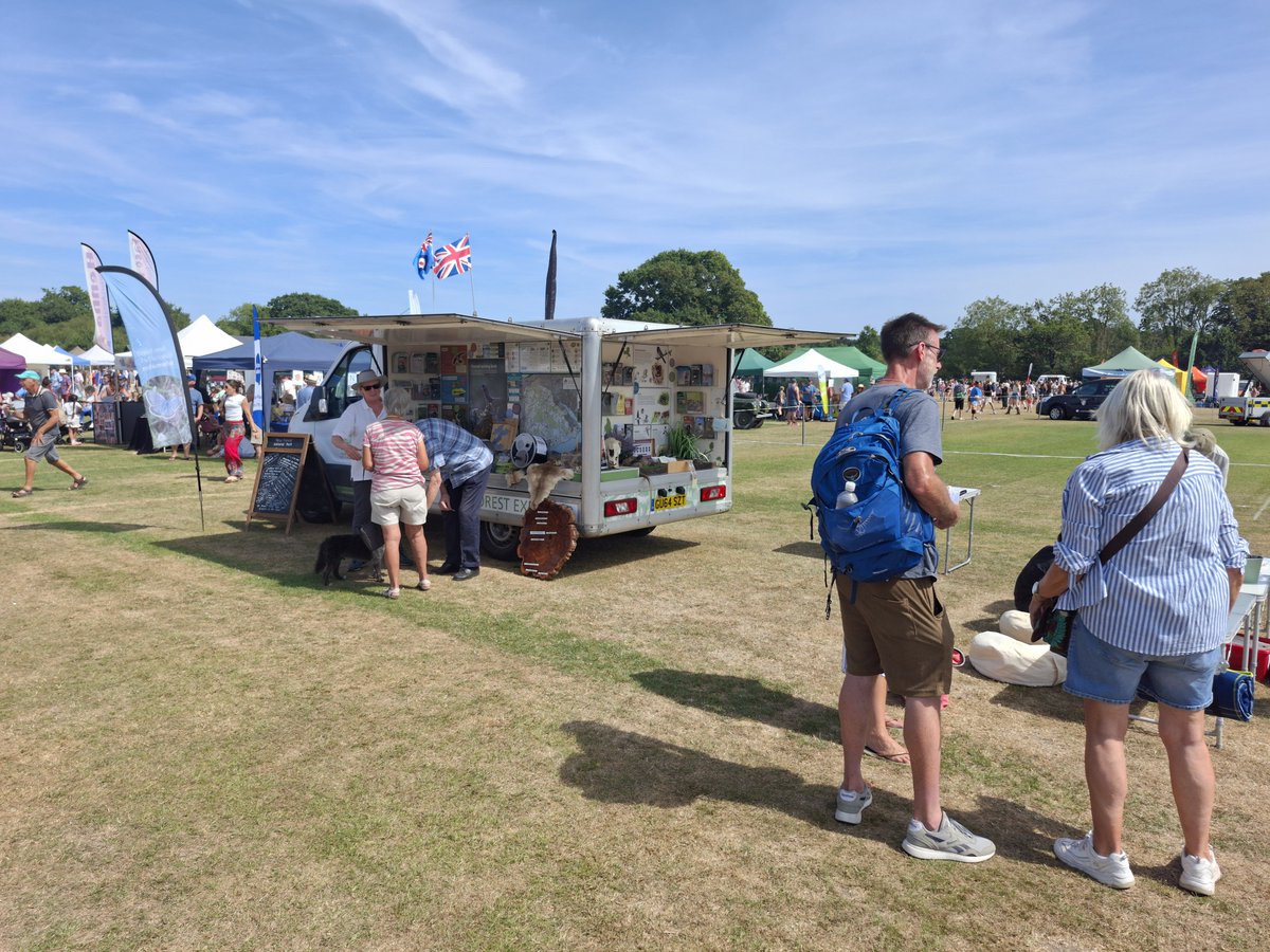 newforestranger's tweet photo. In, or near, Lymington today?
Love the New Forest? Have questions about the Forest? Come & see us at Woodside Parks free 'Summer Spectacular' event today. Plenty to see & do for all ages, & of course a ranger & New Forest Ambassador to chat too!
#NewForestCode
#CareForTheForest https://t.co/NCMsDnK2Ic