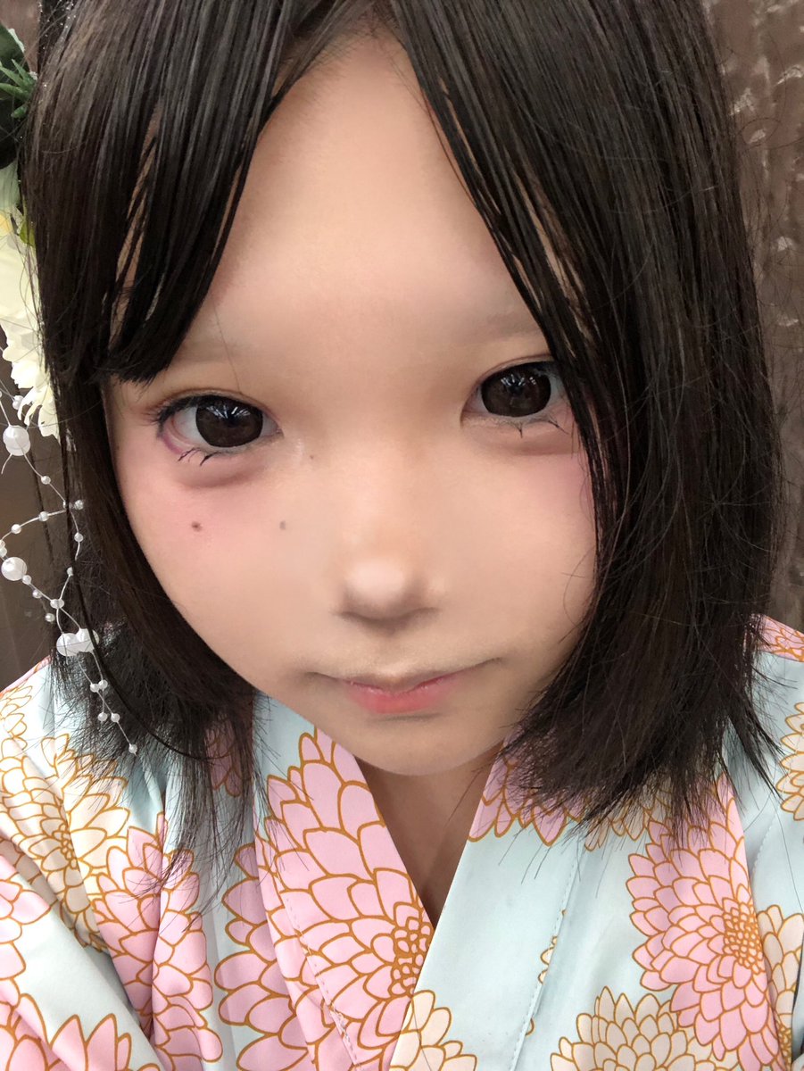 puniyaka's tweet photo. 雨で髪の毛がおしまい！ https://t.co/R97EObcgWd