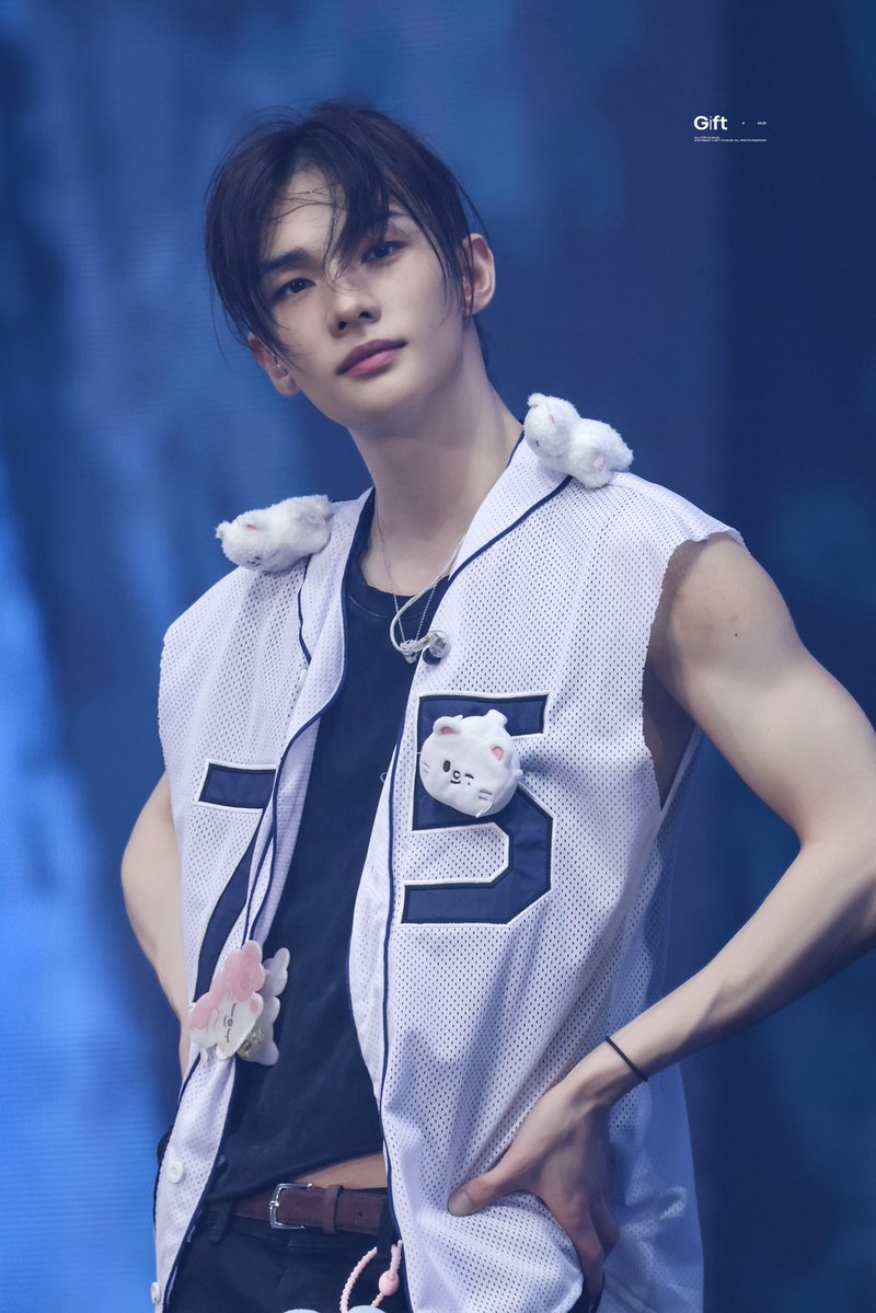 Gift_0320's tweet photo. 260801
#현진 #Hyunjin https://t.co/2VBQg7gdv1